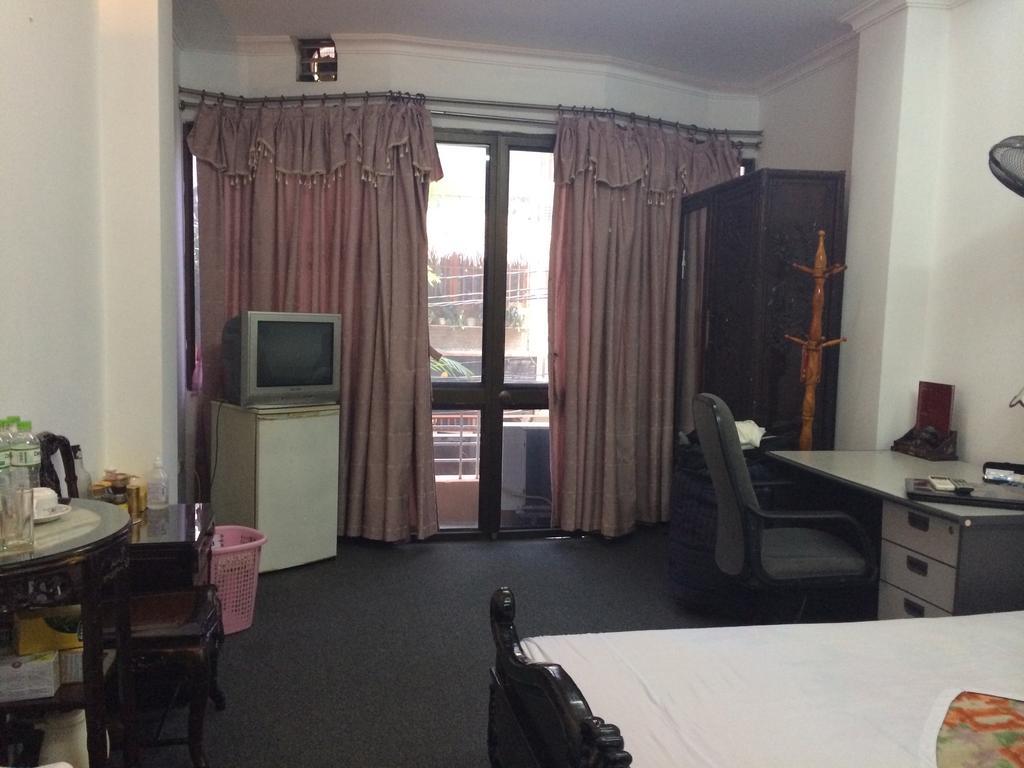 Ngoc Linh Hotel Hanoi Rum bild